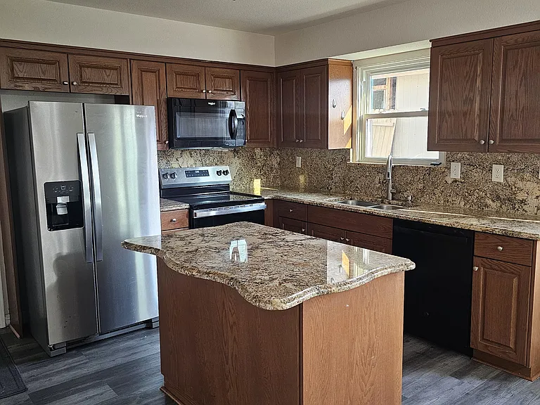 1233 Rockwood Ct — Photo 17