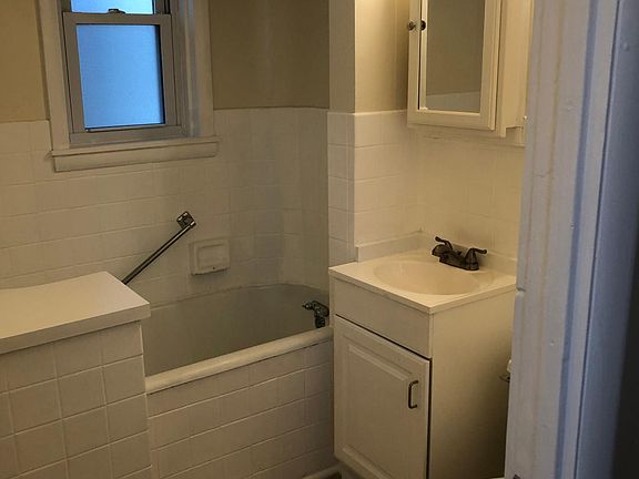 4th image of 524 Winchester Ave