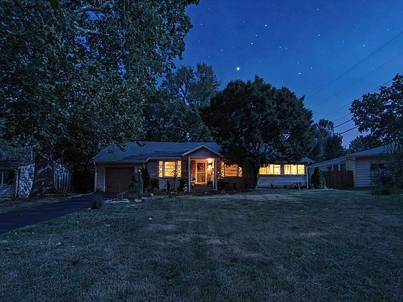 3rd image of 2039 E Wayland Street