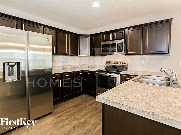 11337 Margarets Landing Pl — Photo 6
