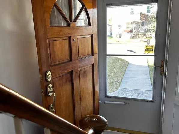 163 Klockner Rd, Trenton, NJ 08619