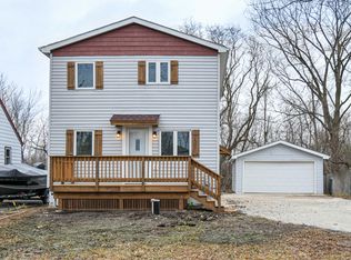 7609 E Wind Lake Rd, Wind Lake, WI 53185