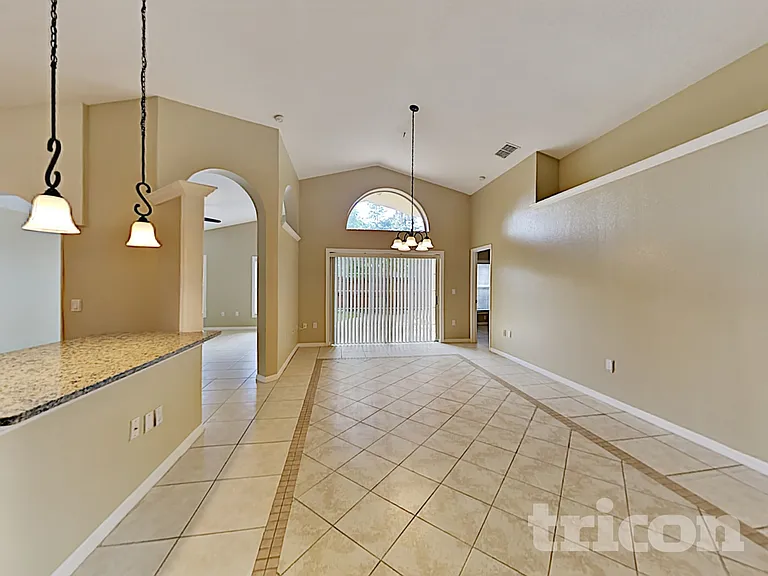 2517 Clareside Dr — Photo 24