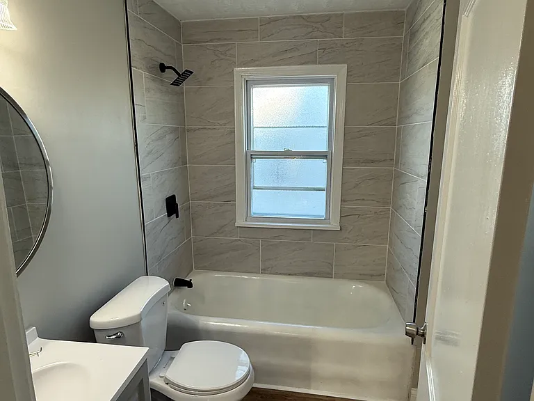 8214 Essen Ave — Photo 10