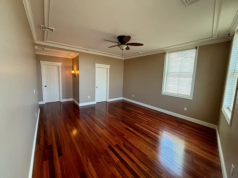 11 E Main St #2 — Photo 6