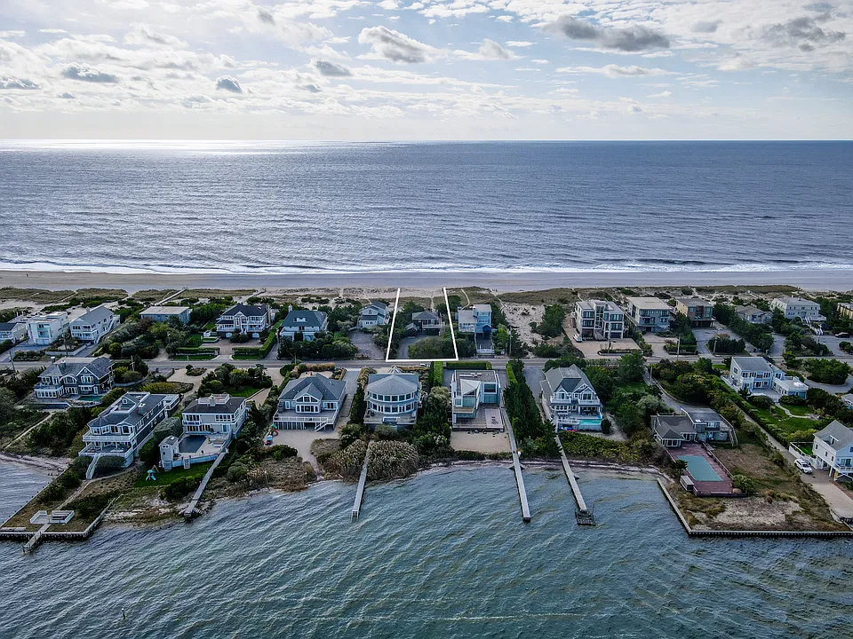 645 Dune Rd