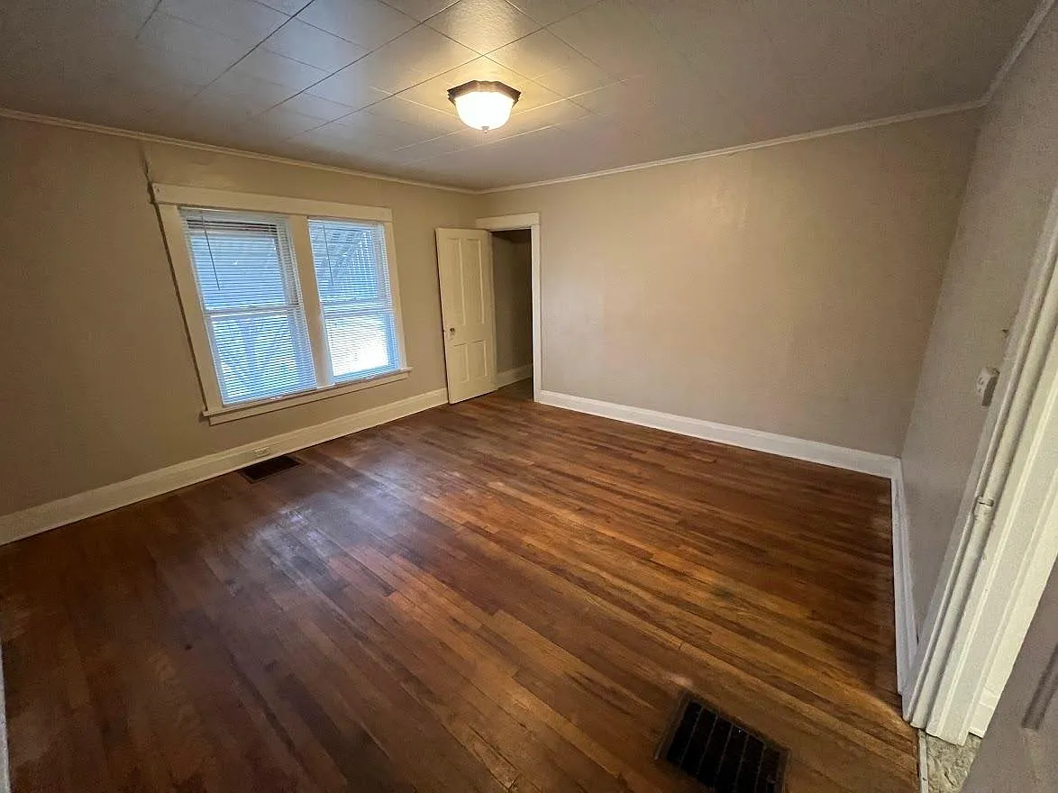 1 bed, 780 sqft, $695 — Photo 3
