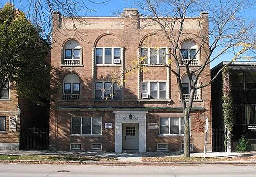 4459 N Oakland Ave — Photo 1