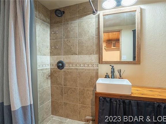 2nd image of 31371 Chateau Dr