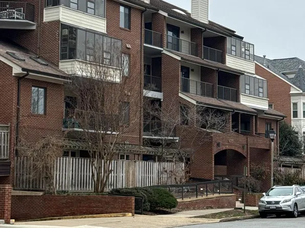 1020 N Stafford St APT 405, Arlington, VA 22201