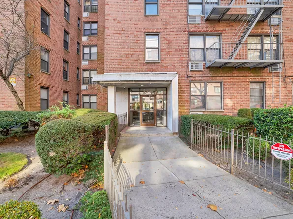 836 Tilden Street 5E image 3 of 9