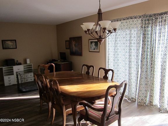 3rd image of 946 Briarcliff Dr