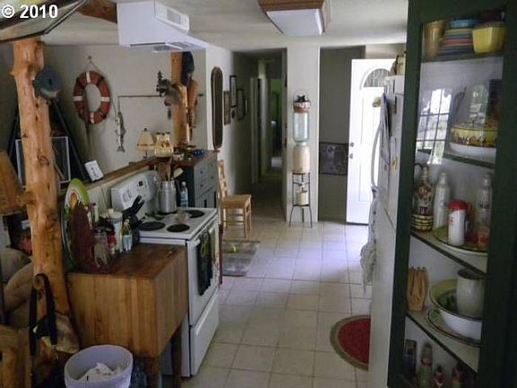 4th image of 12479 Wildwood Dr