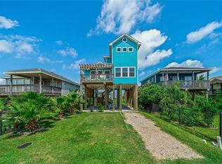 4111 Vista Rd, Galveston, TX 77554
