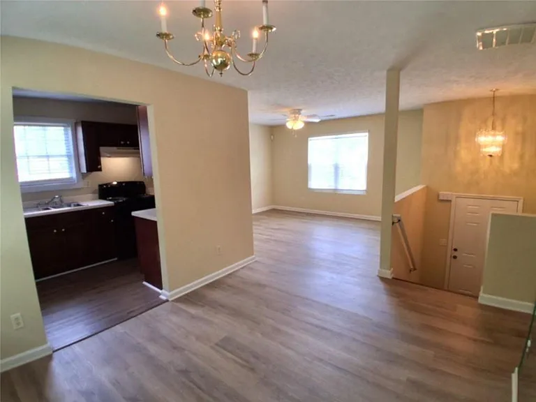 3617 Oakland Spring Ct — Photo 4