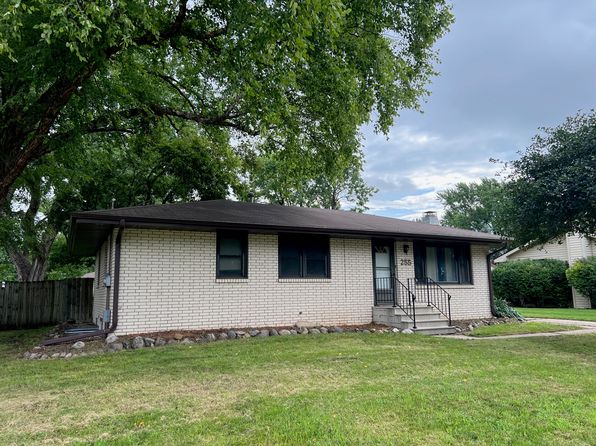 255 Waukee Ave
