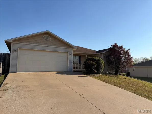 111 Silver Hawk Ln, Cape Girardeau, MO 63701