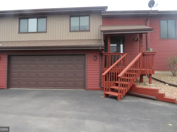 2104 9th St E, Glencoe, MN 55336