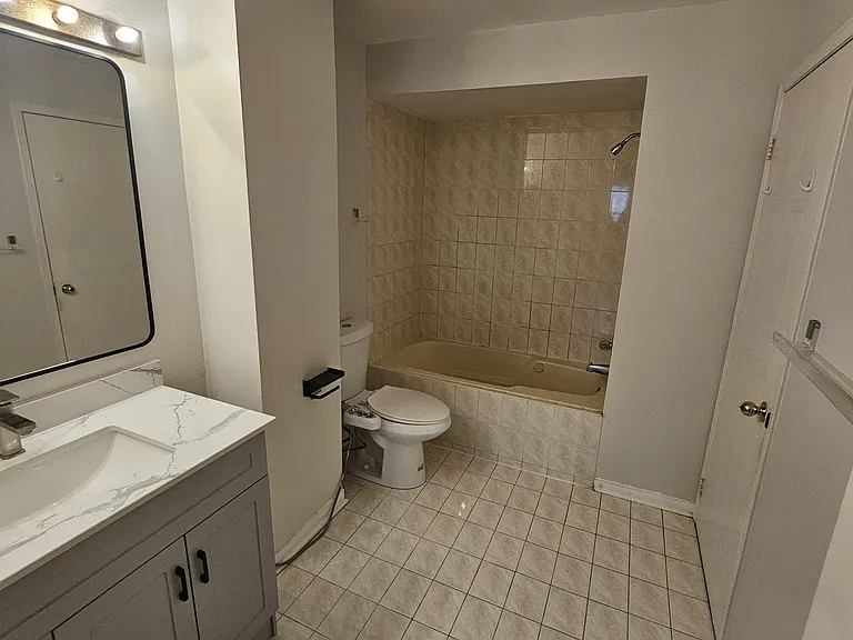 5305 Glen Erin Dr — Photo 15