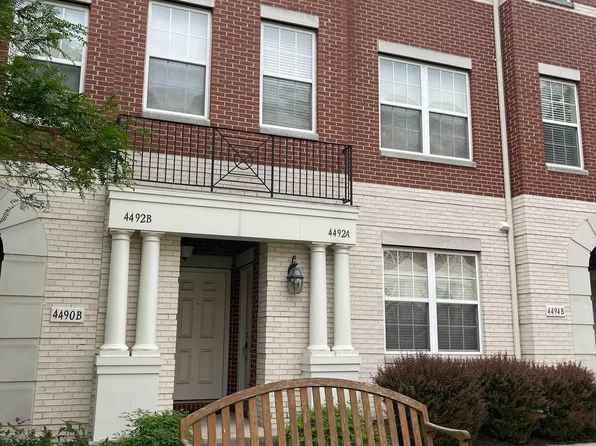 4492 Beacon Grove Cir #A, Fairfax, VA 22033