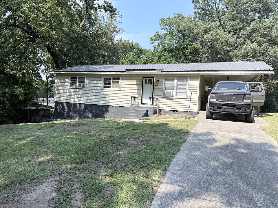 3960 Dorothy Dr