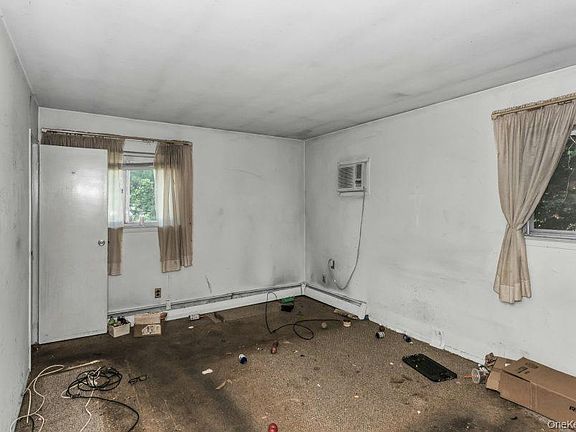 4th image of 61 Redwood Lane
