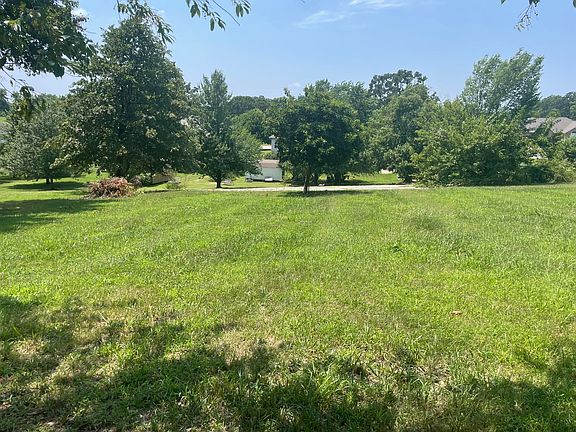 5th image of 431 Ravenwood Circle