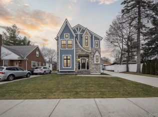 861 Coolidge Rd, Birmingham, MI 48009