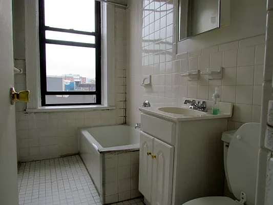 Rented by Landmark Real Estate | media 31