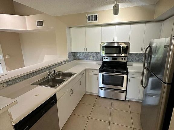 5th image of 4848 N State Road 7 #4305