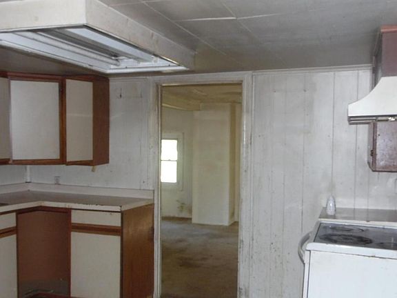3rd image of 1626 Hawthorne Ave