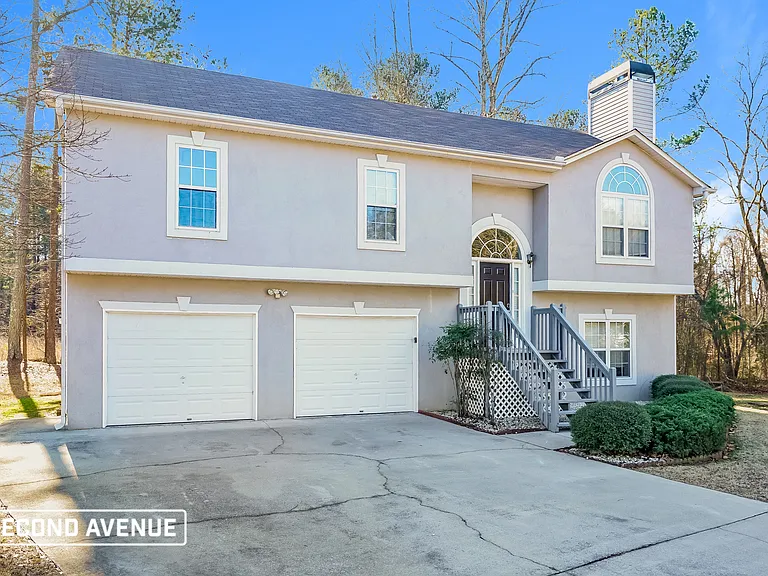 4204 Akins Ridge Ln — Photo 1