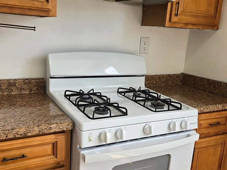51 Audubon Ave #2 — Photo 4