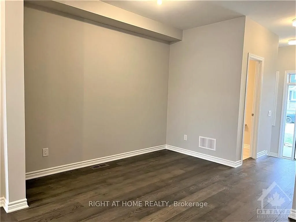 3 bed, $2,700 — Photo 4