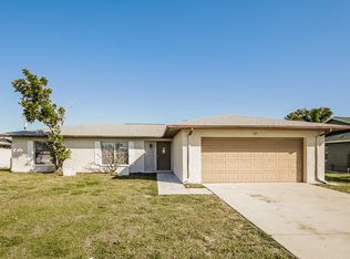 225 SW 35th St, Cape Coral, FL 33914