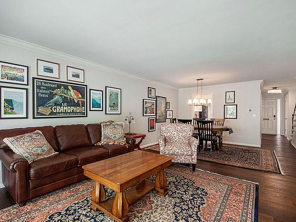 5th image of 537 Greenwood Ave SE APT C
