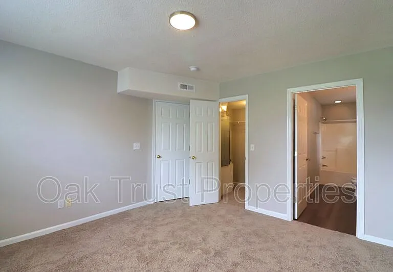 294 Hastings Dr — Photo 7