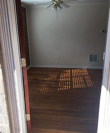 2nd image of 303 W Hickory St #C