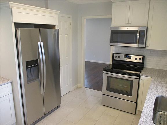 4th image of 5810 Capello Dr