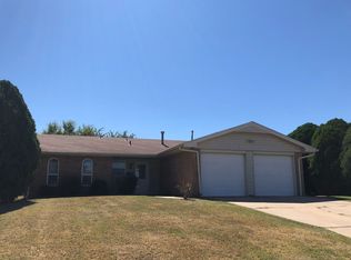 5510 NW Cottonwood Dr, Lawton, OK 73505