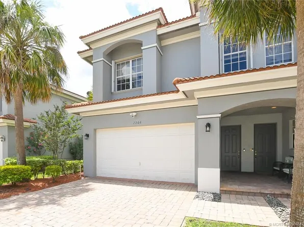 2206 SW Cape Cod Dr, Port Saint Lucie, FL 34953