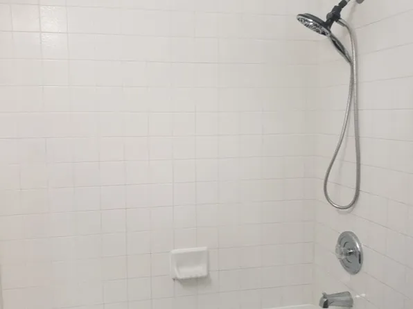 Barcelona Apartments, 2910-20 E Huntington Blvd #2910-F, Fresno, CA 93702