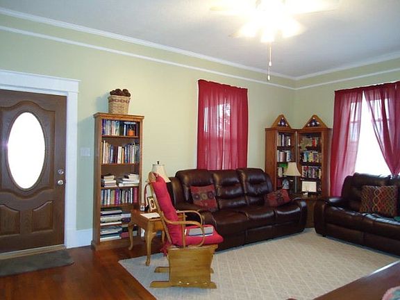 5th image of 424 Piedmont Ave