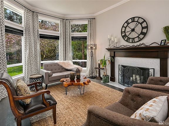 5th image of 6490 NE Justin Ct