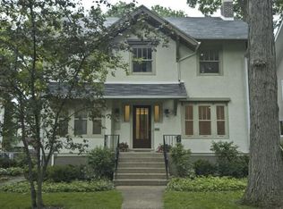 112 Woodbine Ave, Wilmette, IL