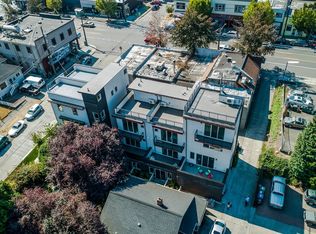 308A N 74th St, Seattle, WA 98103