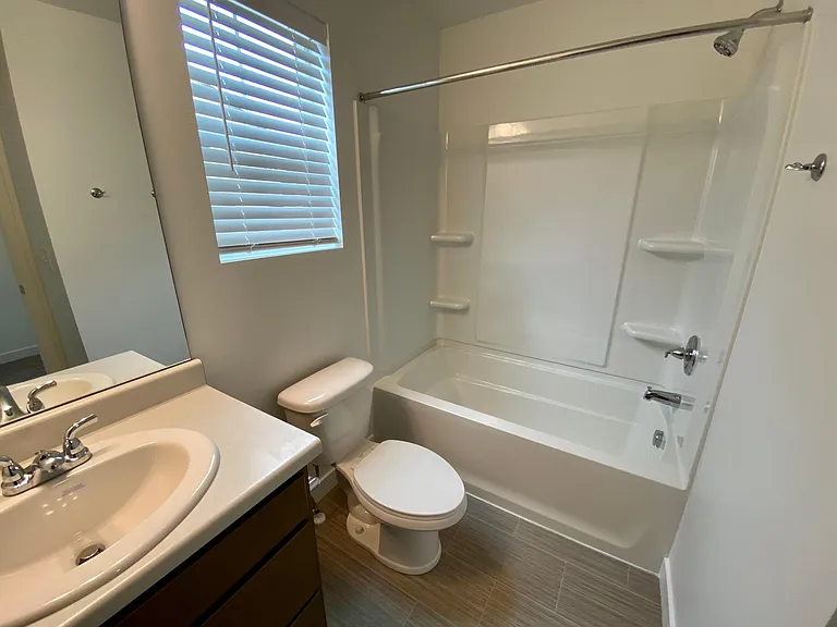 4258 W Bromwell Ct — Photo 11
