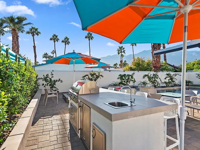 835 S Nueva Vista Dr — Photo 22