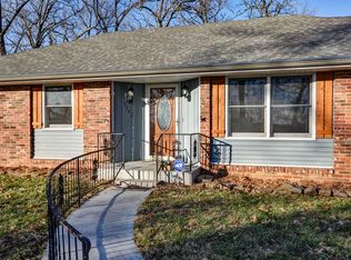 5741 E Catalpa St, Springfield, MO 65809