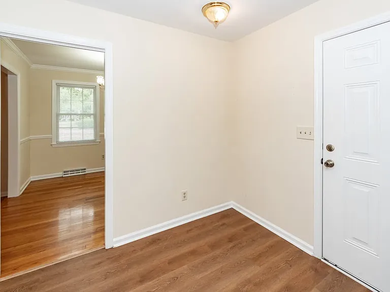 777 Bonham Dr — Photo 27